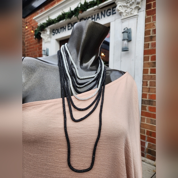 Elegant Multi Layered Black Necklace - Picture 3 of 13